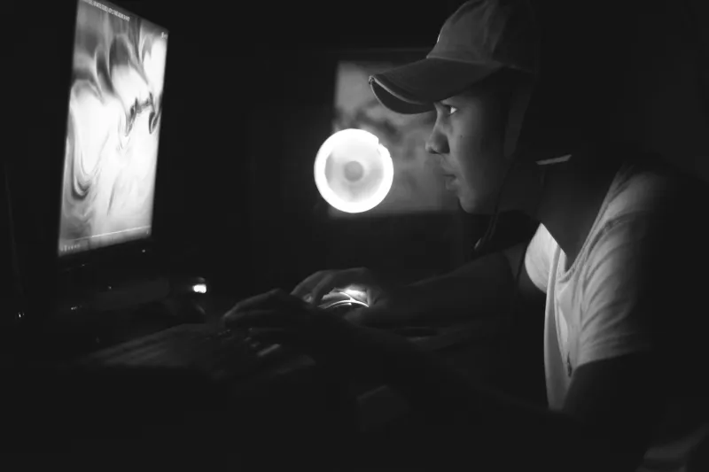 Hit Random, Go Live: The Streamer Trend Where Chaos Is the Whole Strategy